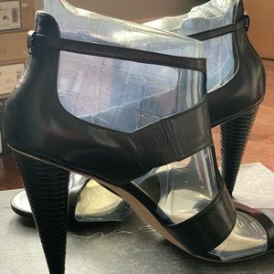 Via Spiga Izzy Sandals sz 10